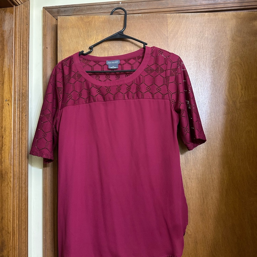 Women's Burgundy Lace Top